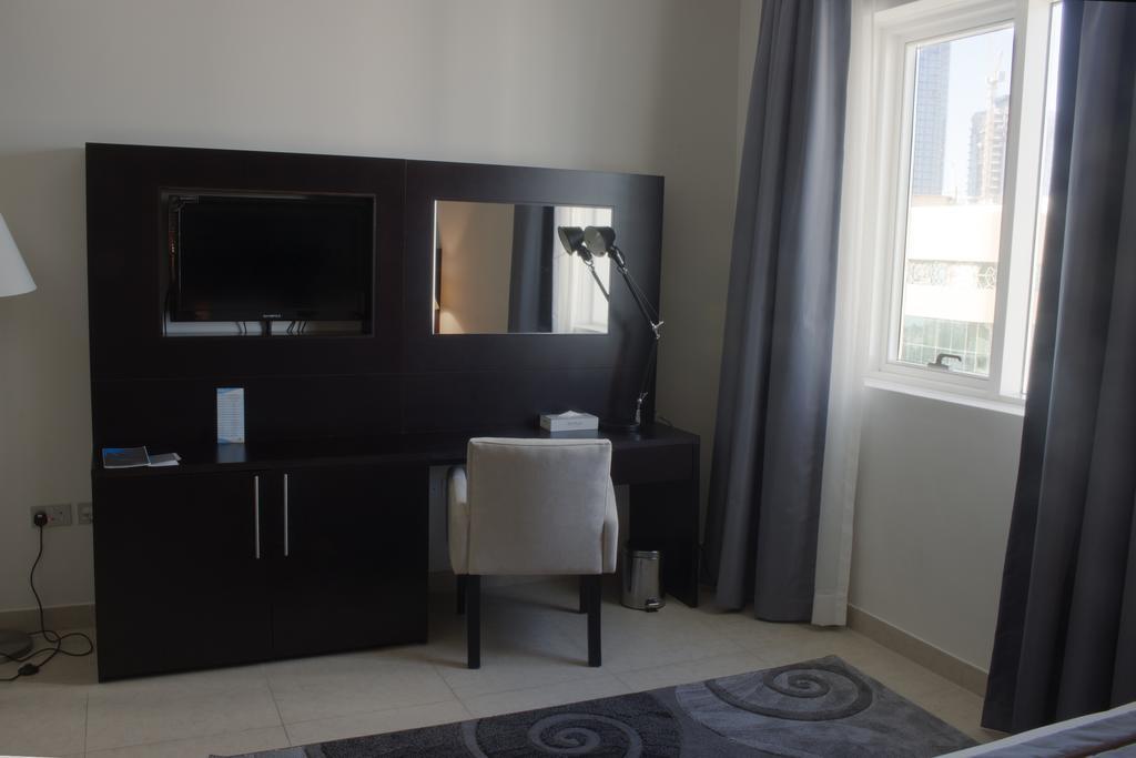 Tower Hotel Apartments アブダビ エクステリア 写真