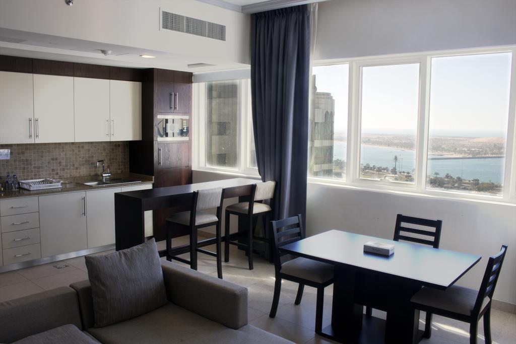 Tower Hotel Apartments アブダビ エクステリア 写真