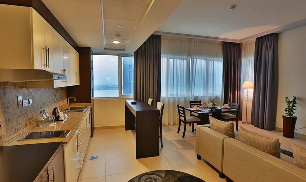 Tower Hotel Apartments アブダビ エクステリア 写真