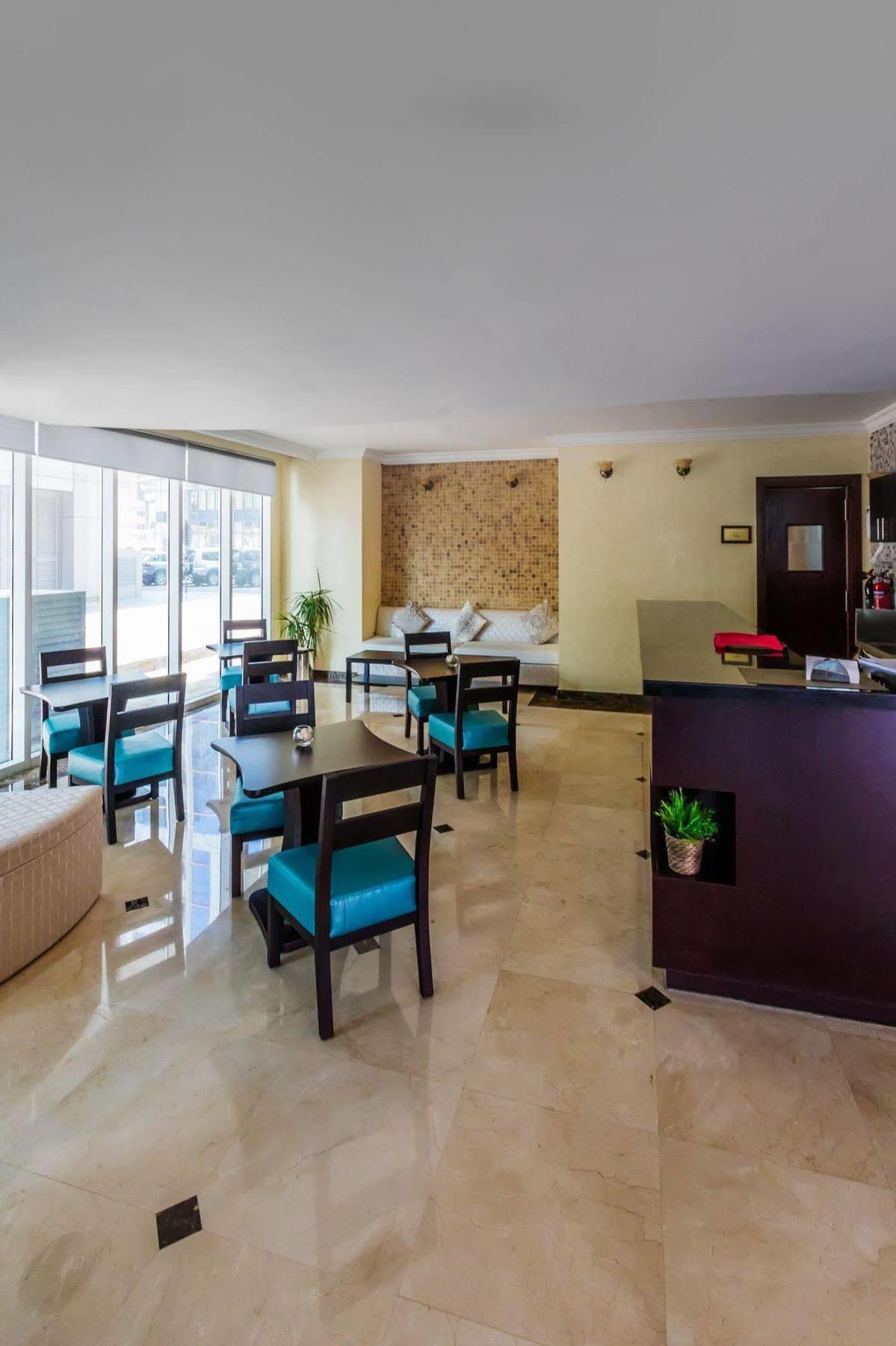 Tower Hotel Apartments アブダビ エクステリア 写真