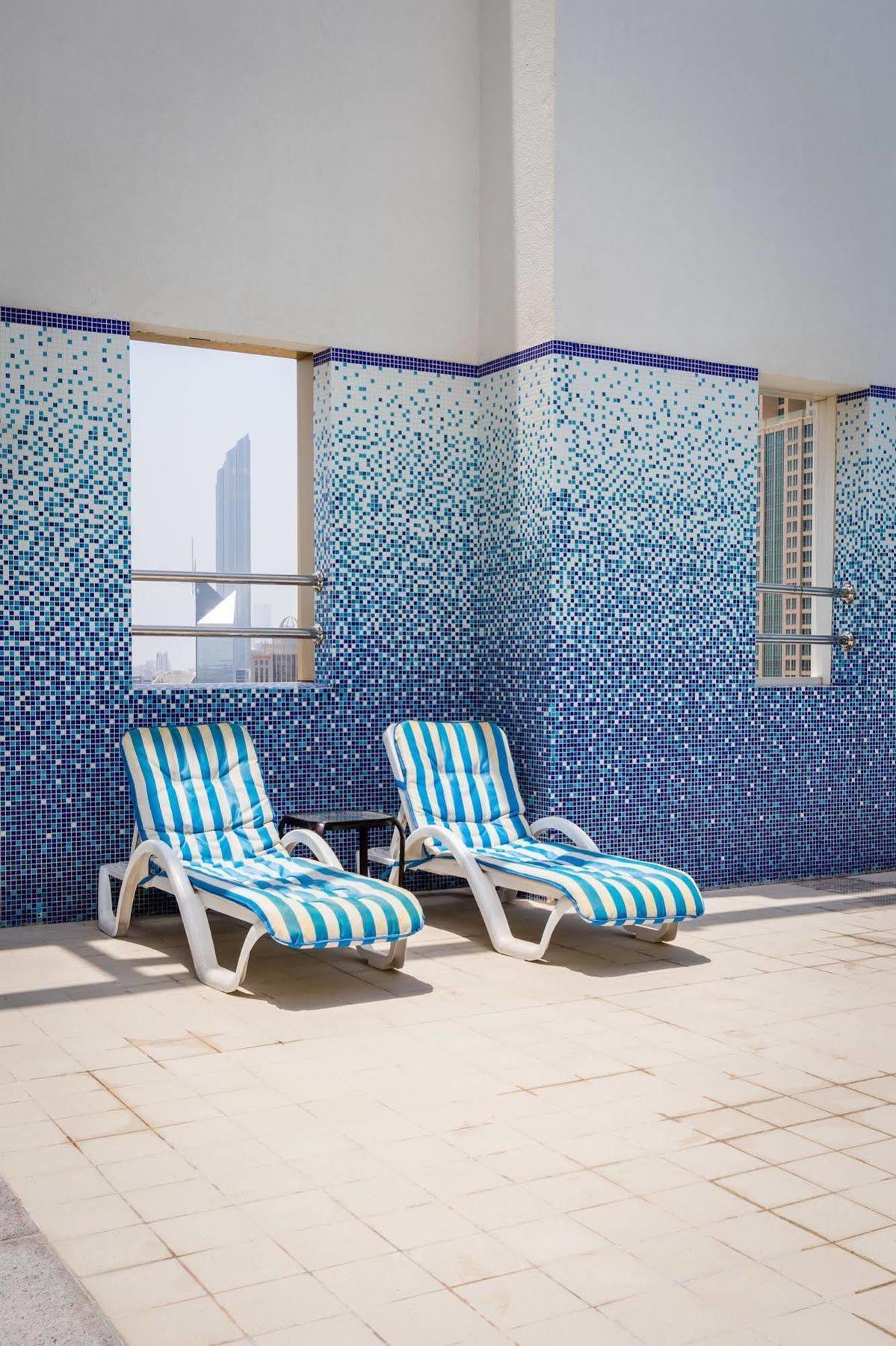 Tower Hotel Apartments アブダビ エクステリア 写真