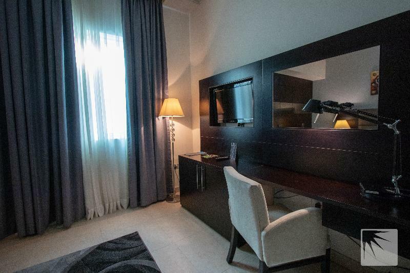 Tower Hotel Apartments アブダビ エクステリア 写真